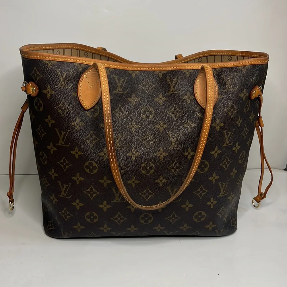 Louis Vuitton Neverfull MM monogram beige interior - Picture 3 of 16